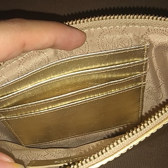 Michael Kors gold wristlet - Picture 4 of 7